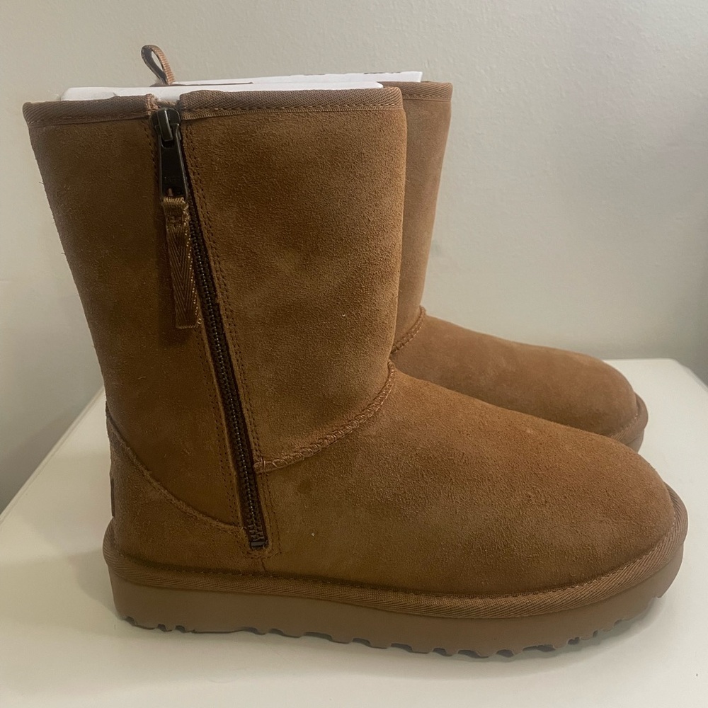 UGG Classic Short Dual Zip II Chestnut